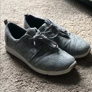 Toms sneakers